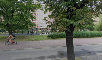 Aquademia. Kursy nurkowania i sprzęt