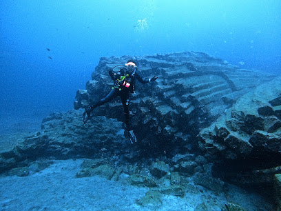 Centro de Buceo El Cardumen
