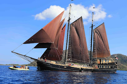 Adelaar Liveaboard