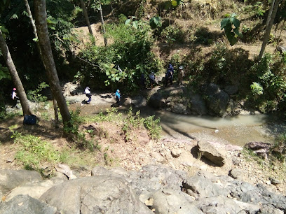 Wisata Batu Kelir