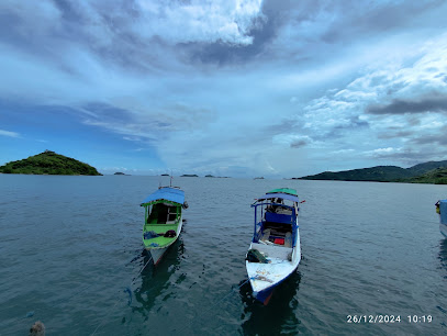 ADAM BOAT RIUNG