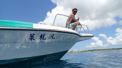 八個浪潛水(船潛、水肺、浮潛)