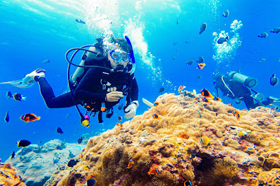 亞潮潛水中心(PADI SSI 潛水課程/Fun Dive 潛水活動)