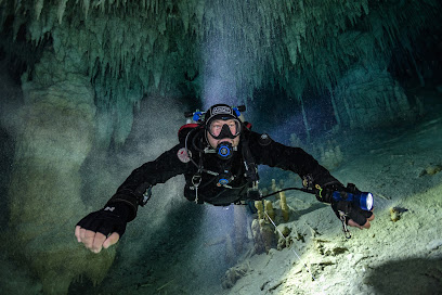 CENOTE XPLORE DIVE CENTER MEXICO
