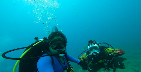 DH Scuba