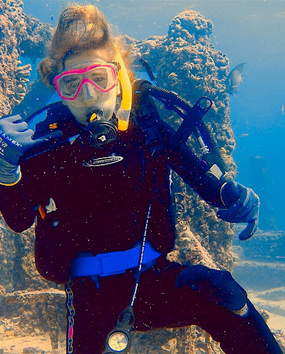 LUXY Diver | Luxury Yacht Diver