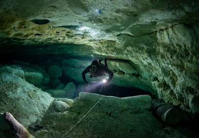 50 Fathom Scuba