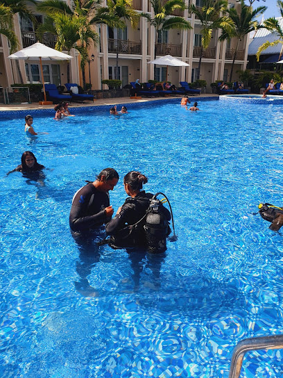 MAURITIUS DIVE ADVENTURES- BLUE DOLPHIN ANELIA