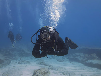 Scubaholics Cyprus Diving Center