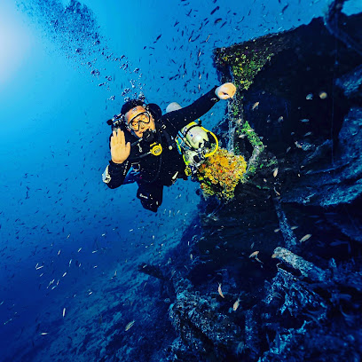 DIVERS FIRST - Scuba Diving Centre Cyprus