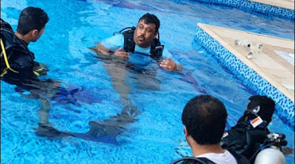 مدرب غوص و مدرب إسعافات أولية